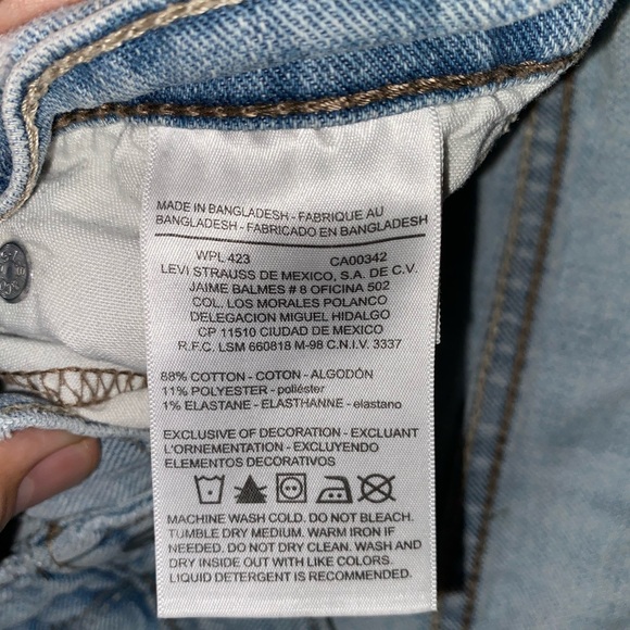 Levi Men’s Blue Jeans - Picture 4 of 4